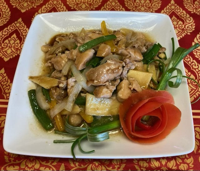 Ginger Chicken (Gai Pad Khing)